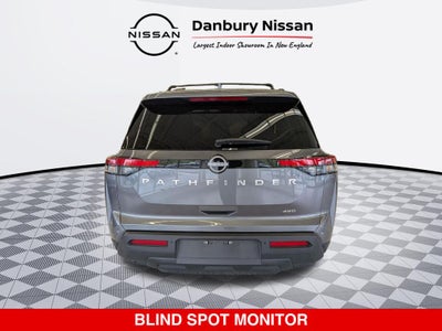 2025 Nissan Pathfinder SV