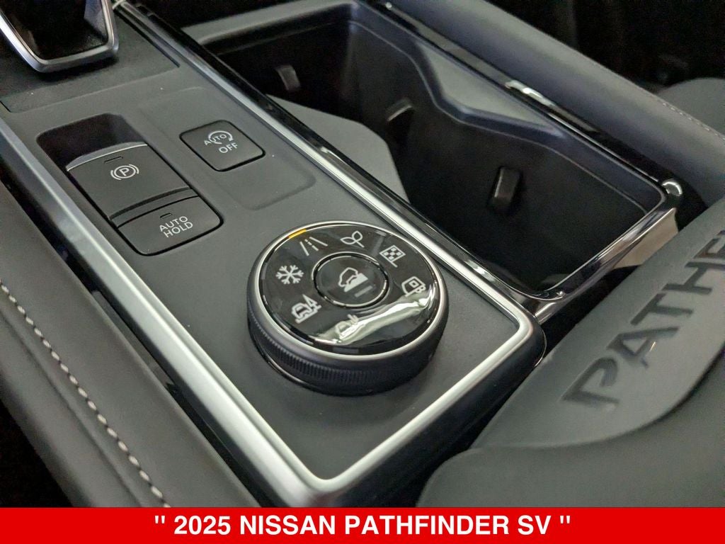 2025 Nissan Pathfinder SV