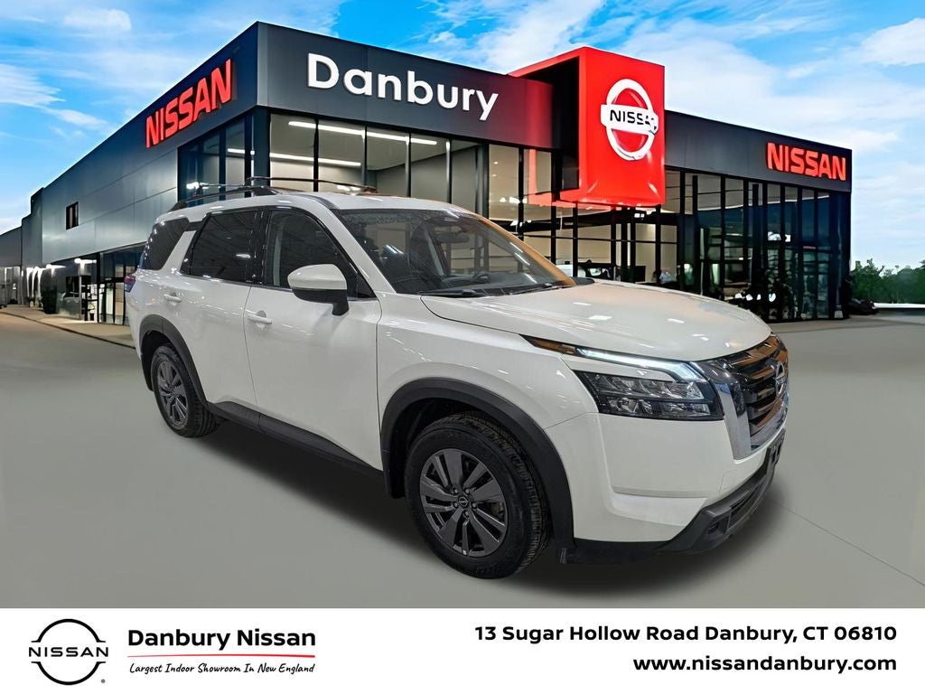 2024 Nissan Pathfinder SV