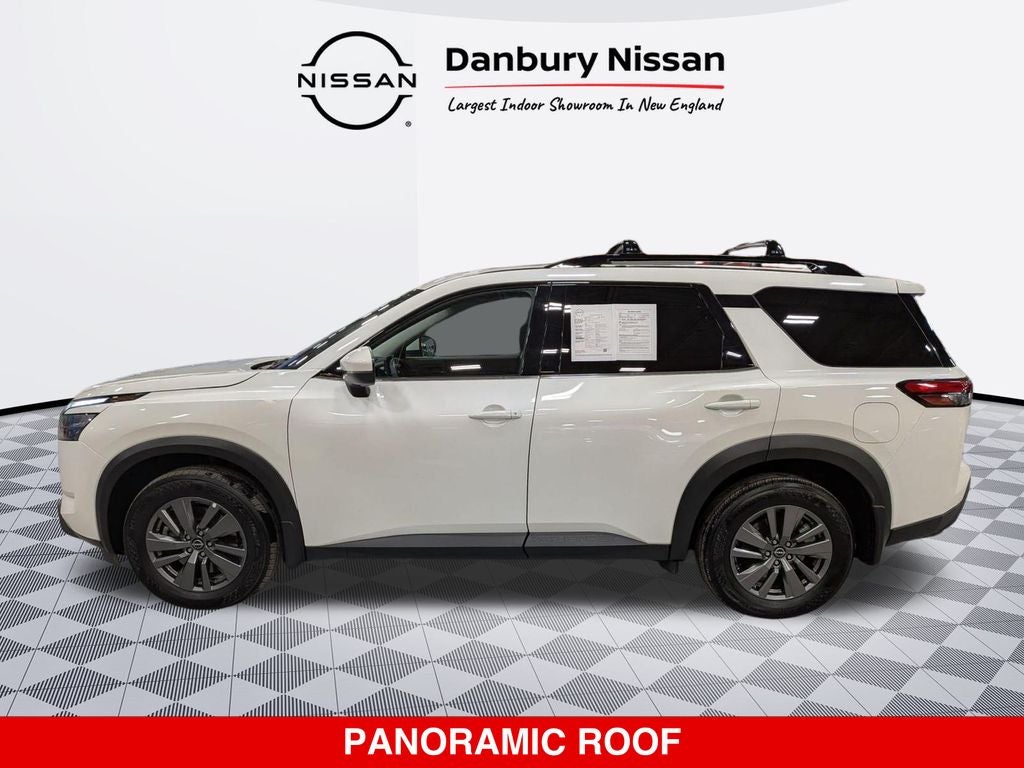2024 Nissan Pathfinder SV