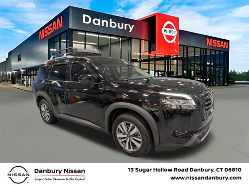 2023 Nissan Pathfinder SL