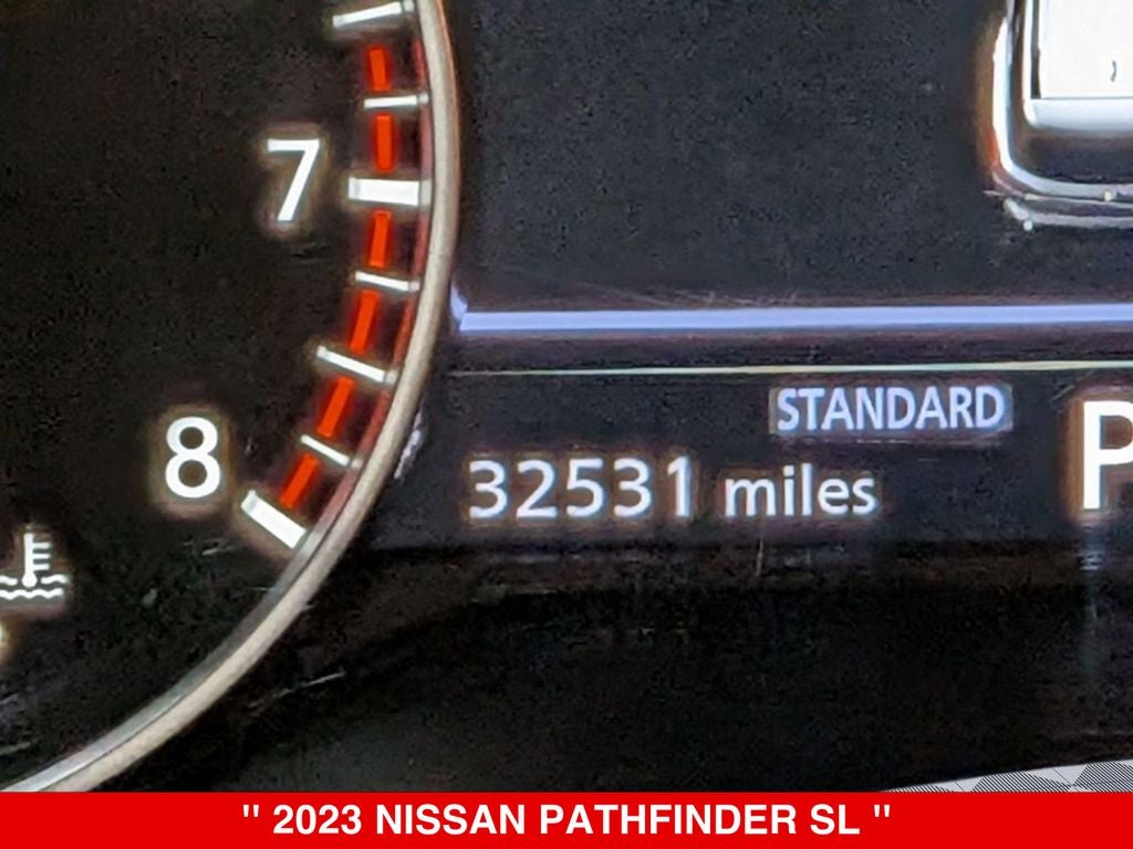 2023 Nissan Pathfinder SL