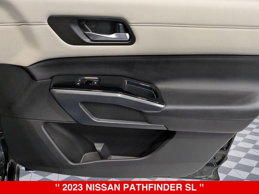2023 Nissan Pathfinder SL