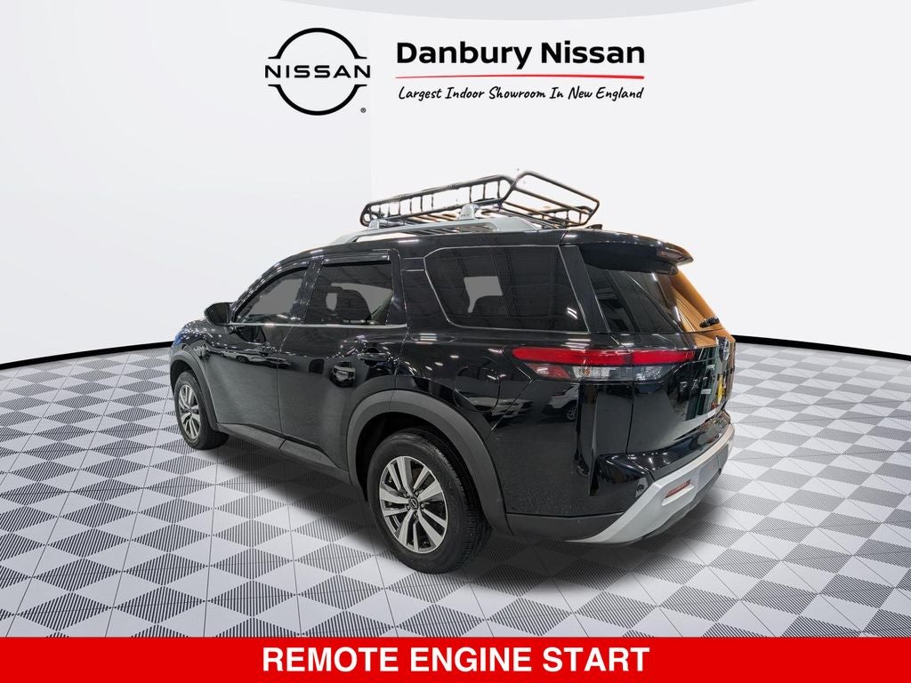 2023 Nissan Pathfinder SL