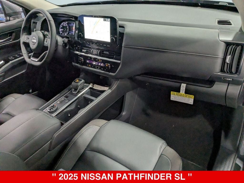 2025 Nissan Pathfinder SL