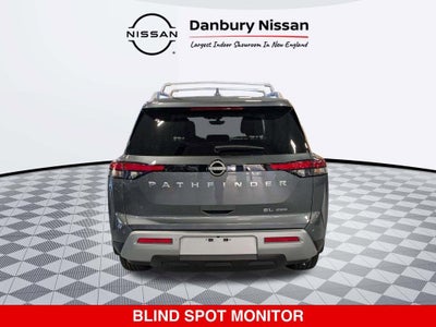 2025 Nissan Pathfinder SL