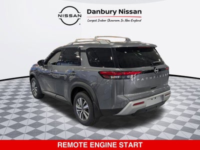 2025 Nissan Pathfinder SL
