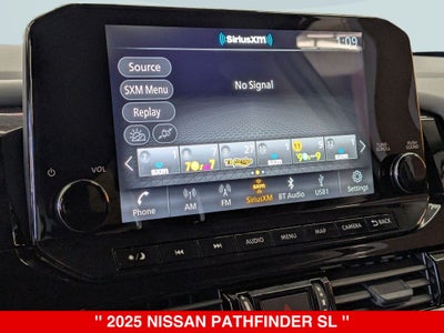 2025 Nissan Pathfinder SL