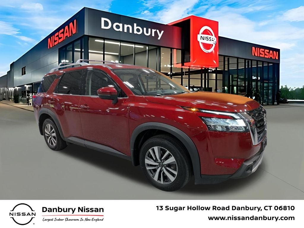 2024 Nissan Pathfinder SL