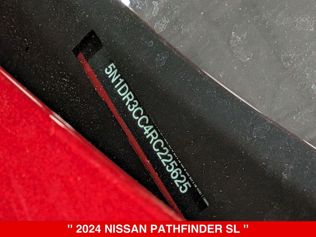 2024 Nissan Pathfinder SL