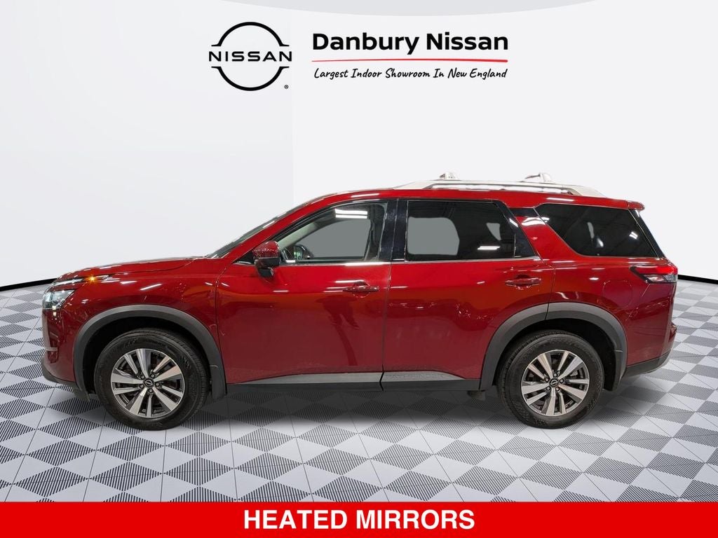 2024 Nissan Pathfinder SL