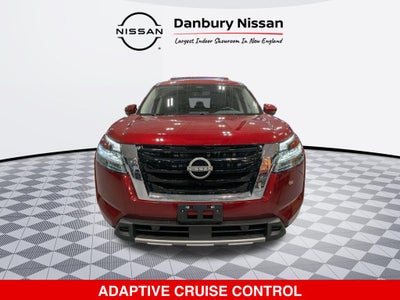 2024 Nissan Pathfinder SL