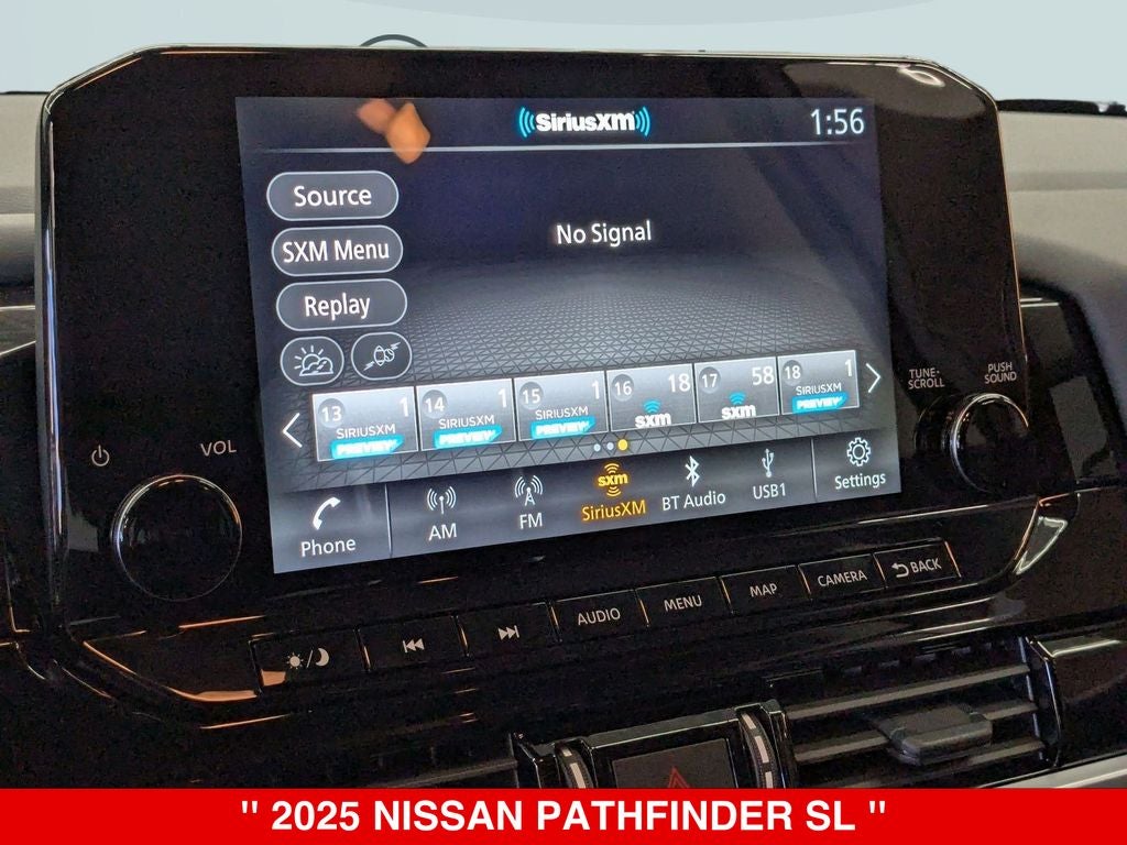 2025 Nissan Pathfinder SL