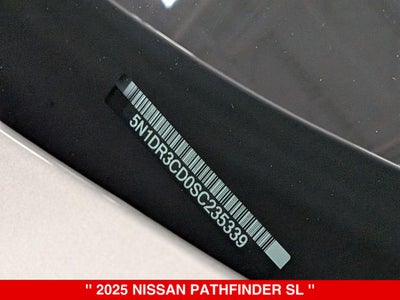 2025 Nissan Pathfinder SL
