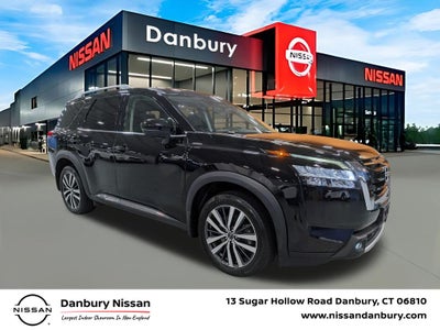 2022 Nissan Pathfinder Platinum