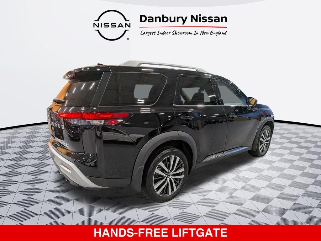 2022 Nissan Pathfinder Platinum
