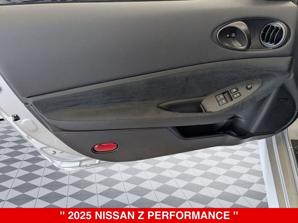2025 Nissan Z Performance