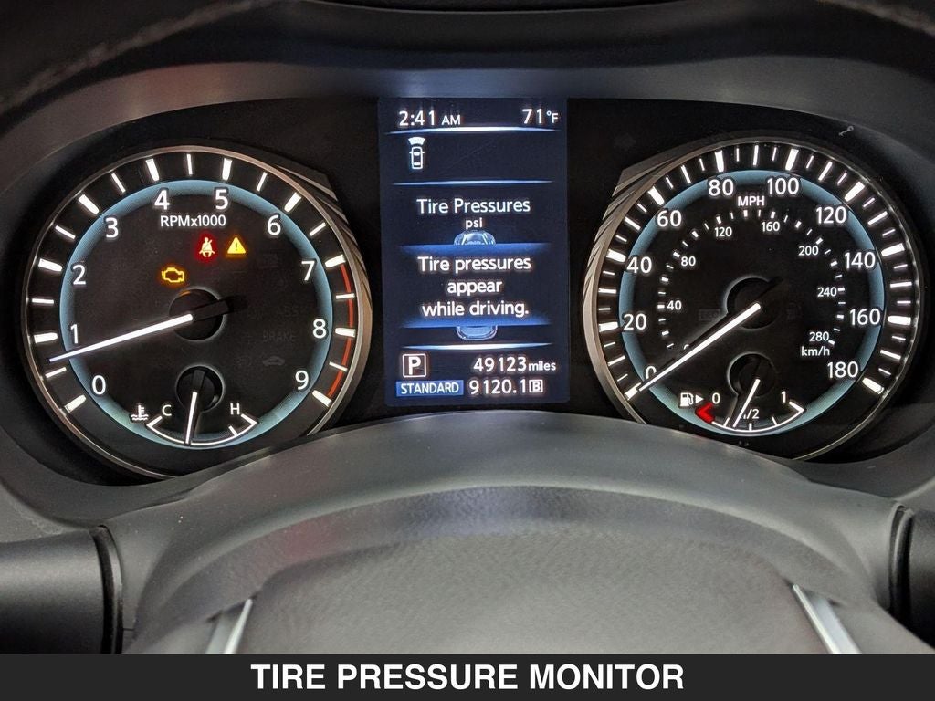 2023 INFINITI Q50 LUXE