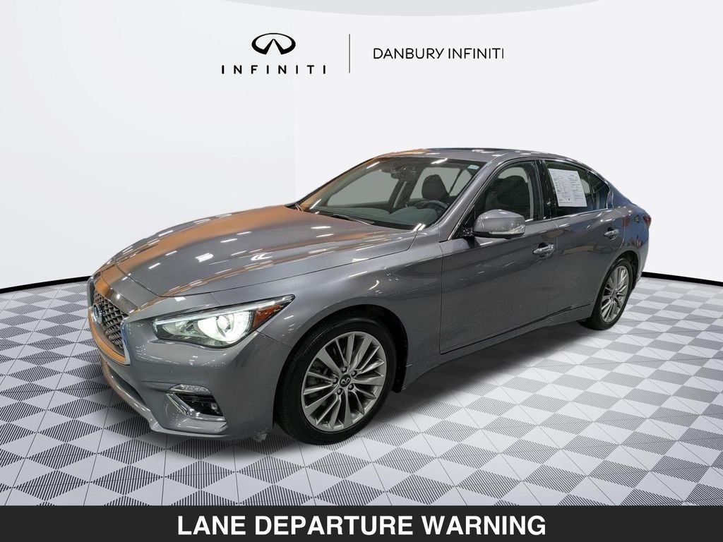 2023 INFINITI Q50 LUXE