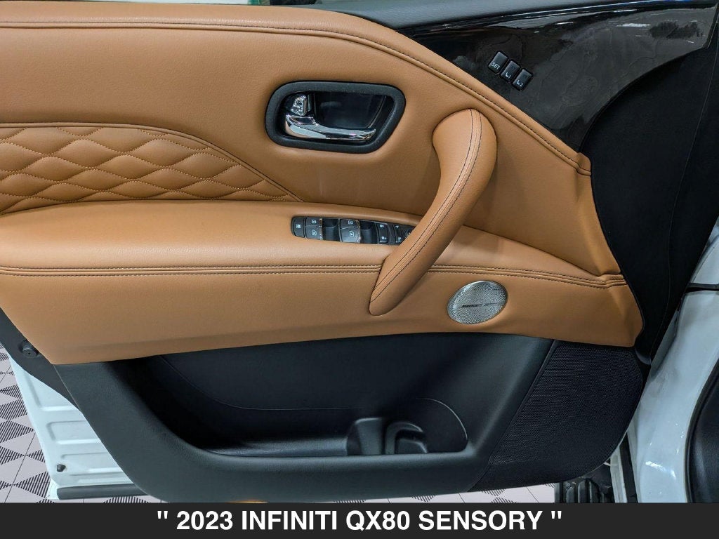 2023 INFINITI QX80 Sensory
