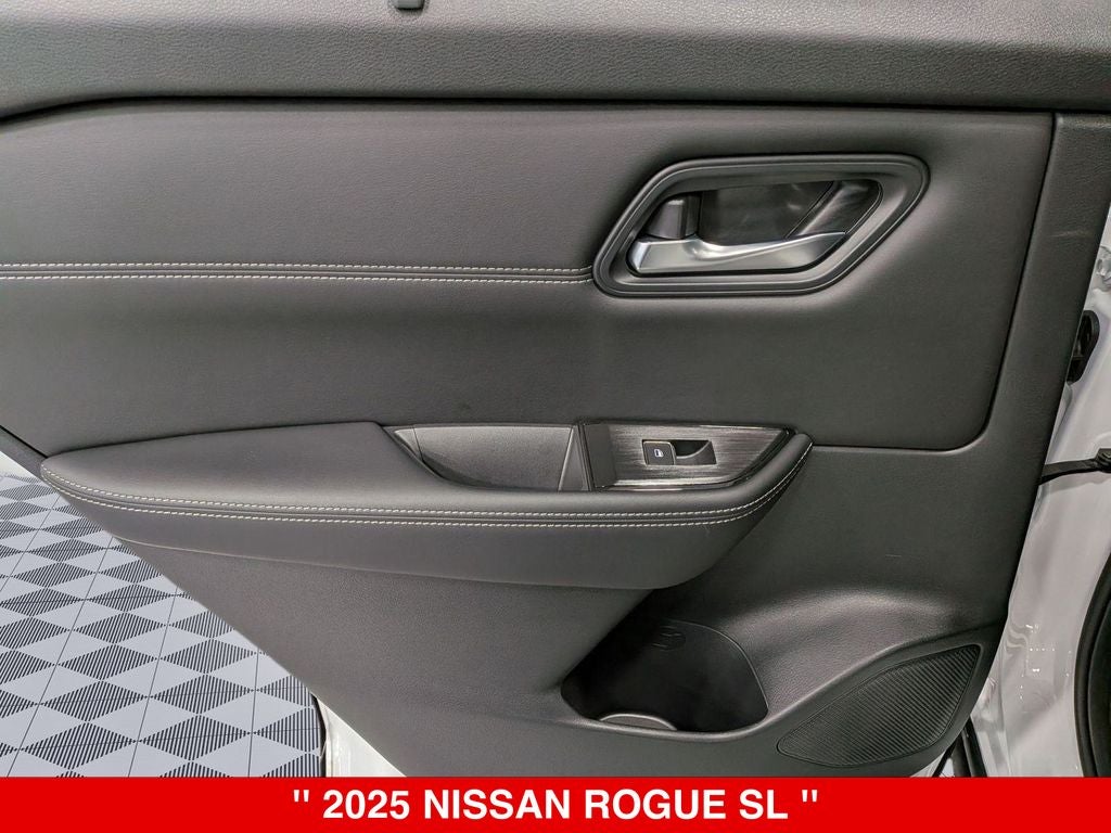 2025 Nissan Rogue SL