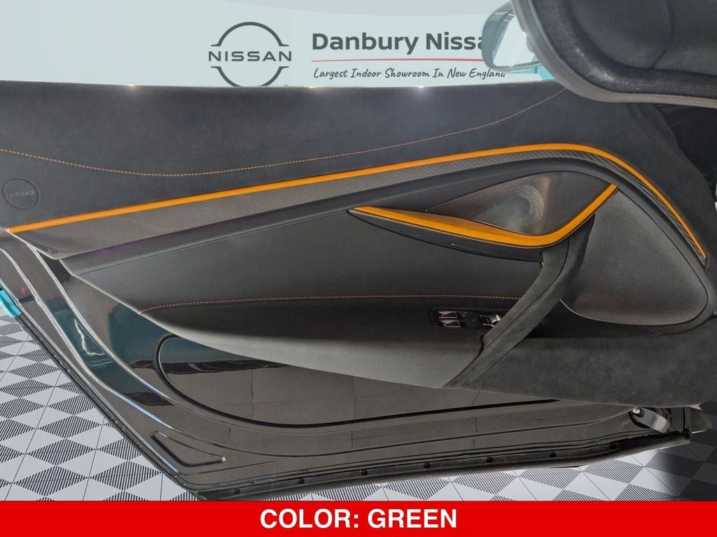 2024 McLaren 750S Coupe