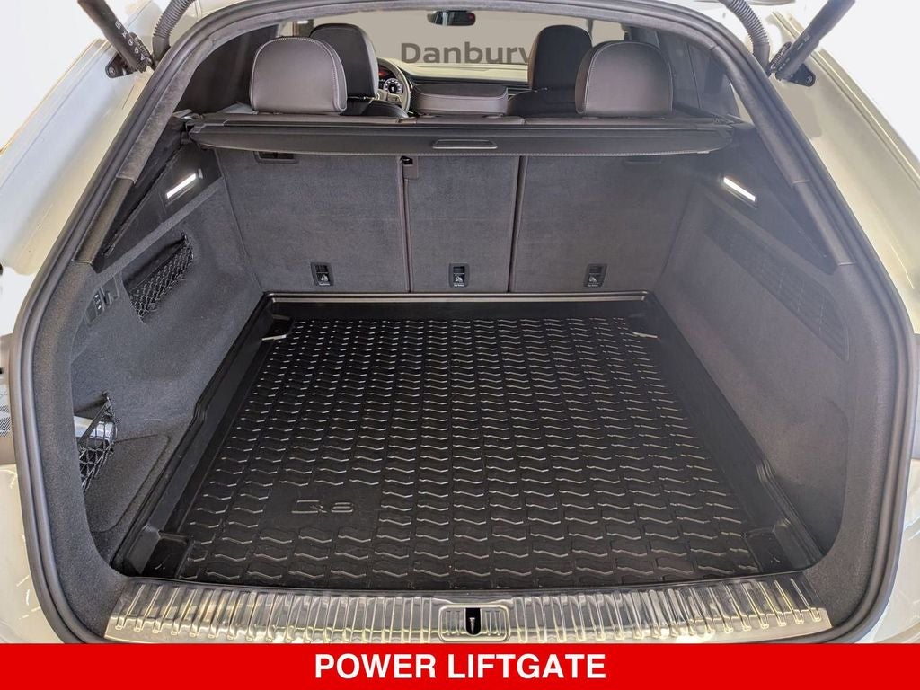 2021 Audi Q8 55 Prestige quattro