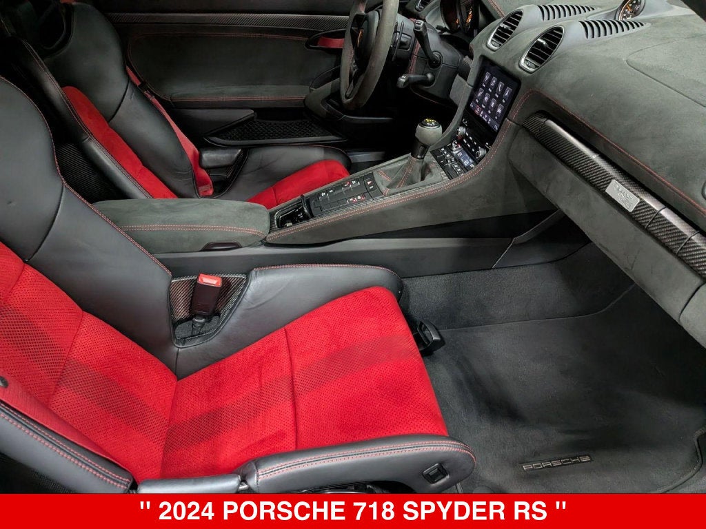2024 Porsche 718 Spyder RS