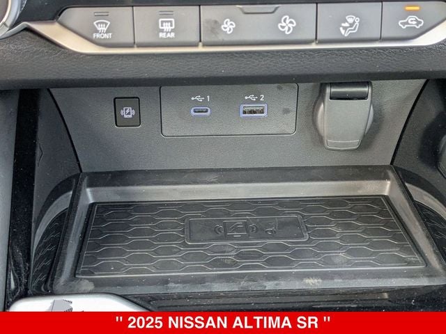 2025 Nissan Altima SR
