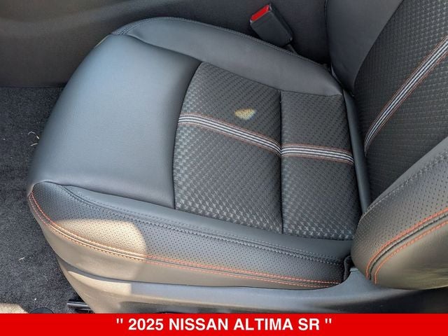 2025 Nissan Altima SR