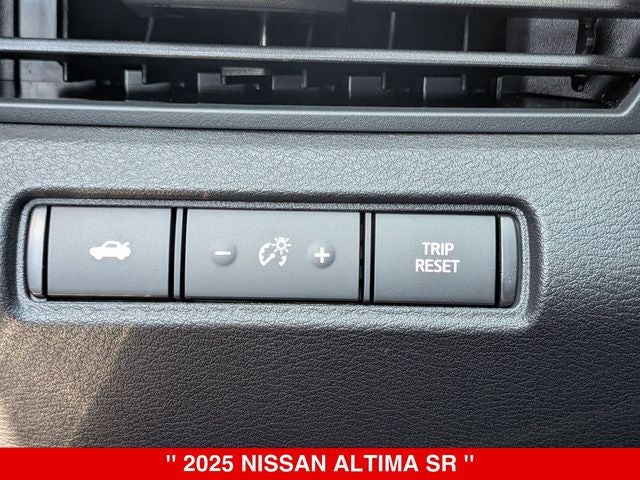 2025 Nissan Altima SR