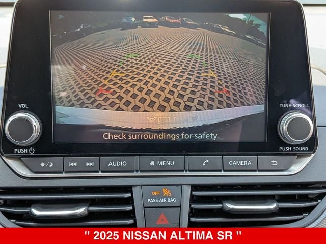 2025 Nissan Altima SR