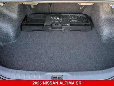 2025 Nissan Altima SR