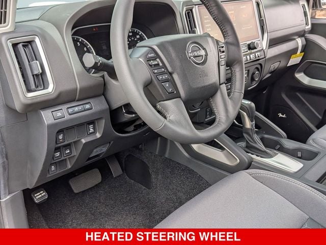 2025 Nissan Frontier Crew Cab SV