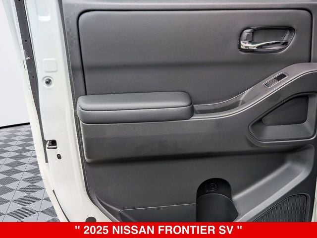 2025 Nissan Frontier Crew Cab SV