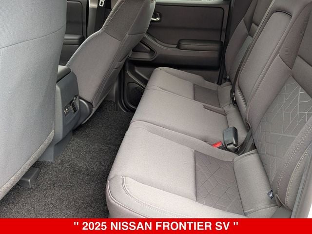 2025 Nissan Frontier Crew Cab SV