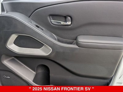 2025 Nissan Frontier Crew Cab SV