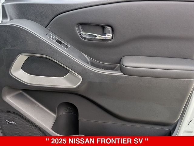 2025 Nissan Frontier Crew Cab SV