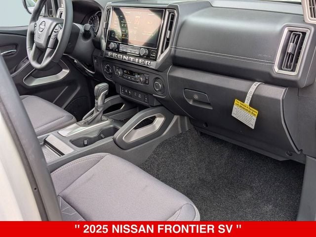 2025 Nissan Frontier Crew Cab SV