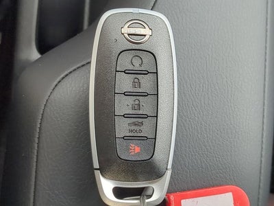 2025 Nissan Versa 1.6 SR