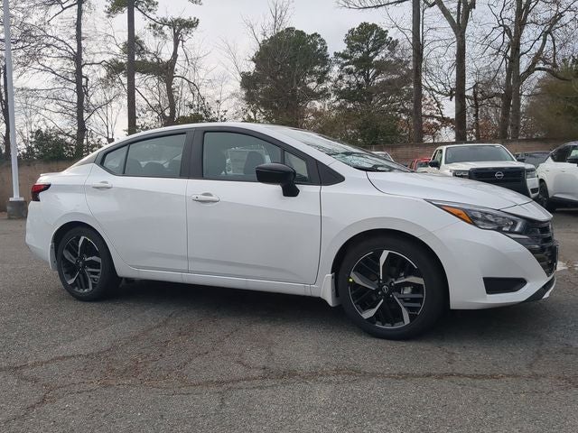 2025 Nissan Versa 1.6 SR