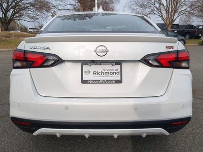 2025 Nissan Versa 1.6 SR