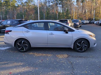 2025 Nissan Versa 1.6 SR