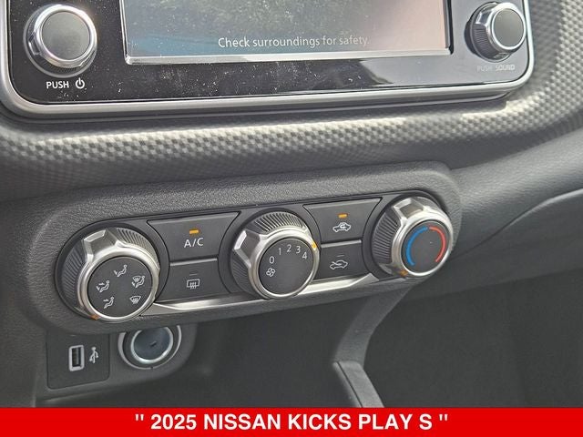 2025 Nissan Kicks Play S