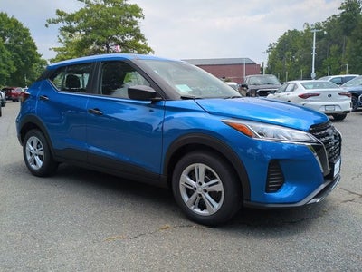 2025 Nissan Kicks Play S