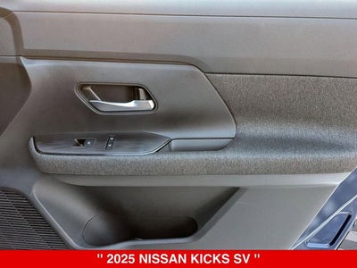 2025 Nissan Kicks SV