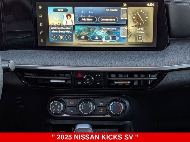2025 Nissan Kicks SV