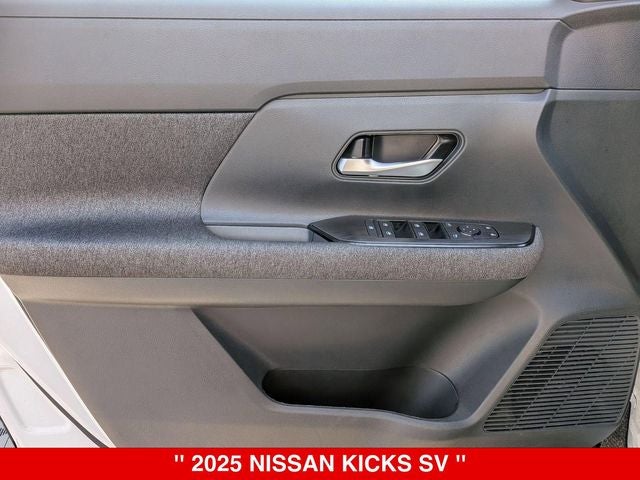 2025 Nissan Kicks SV