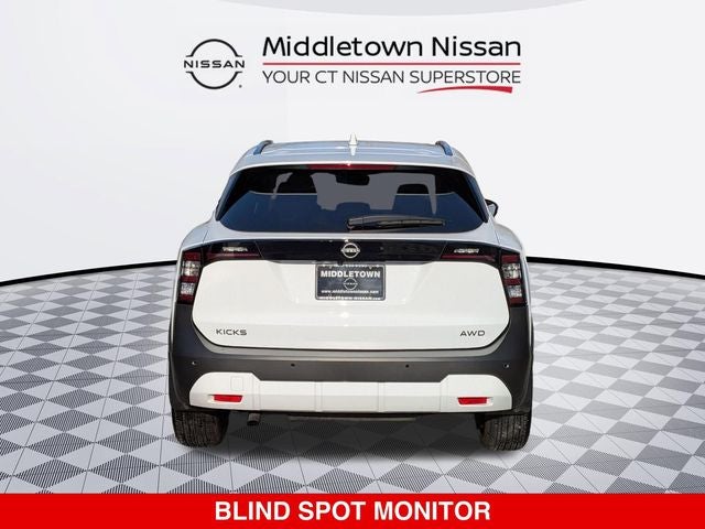 2025 Nissan Kicks SV