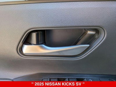 2025 Nissan Kicks SV